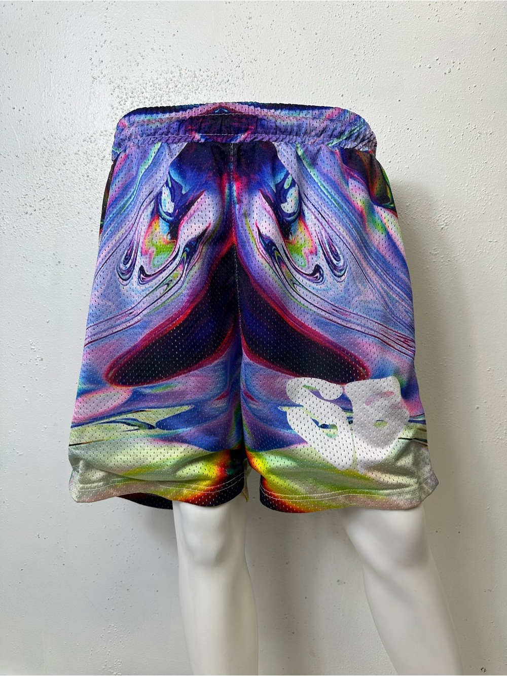 🌟🌟 MENS SIZE LARGE UNBRANDED MESH SHORTS 🌟🌟 multicolored